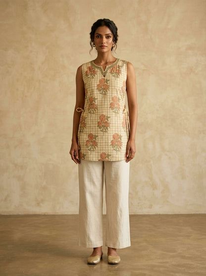 C5007 | Sleeveless Floral Grid Check Cotton Hip Top with Inner Lining & Side Tie-Up